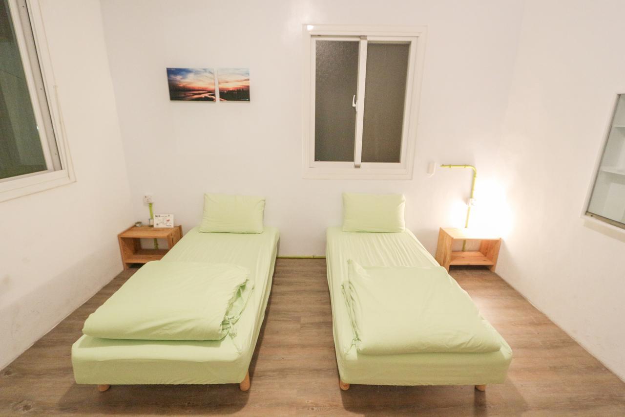 T-Life Hostel Taichung Exterior foto